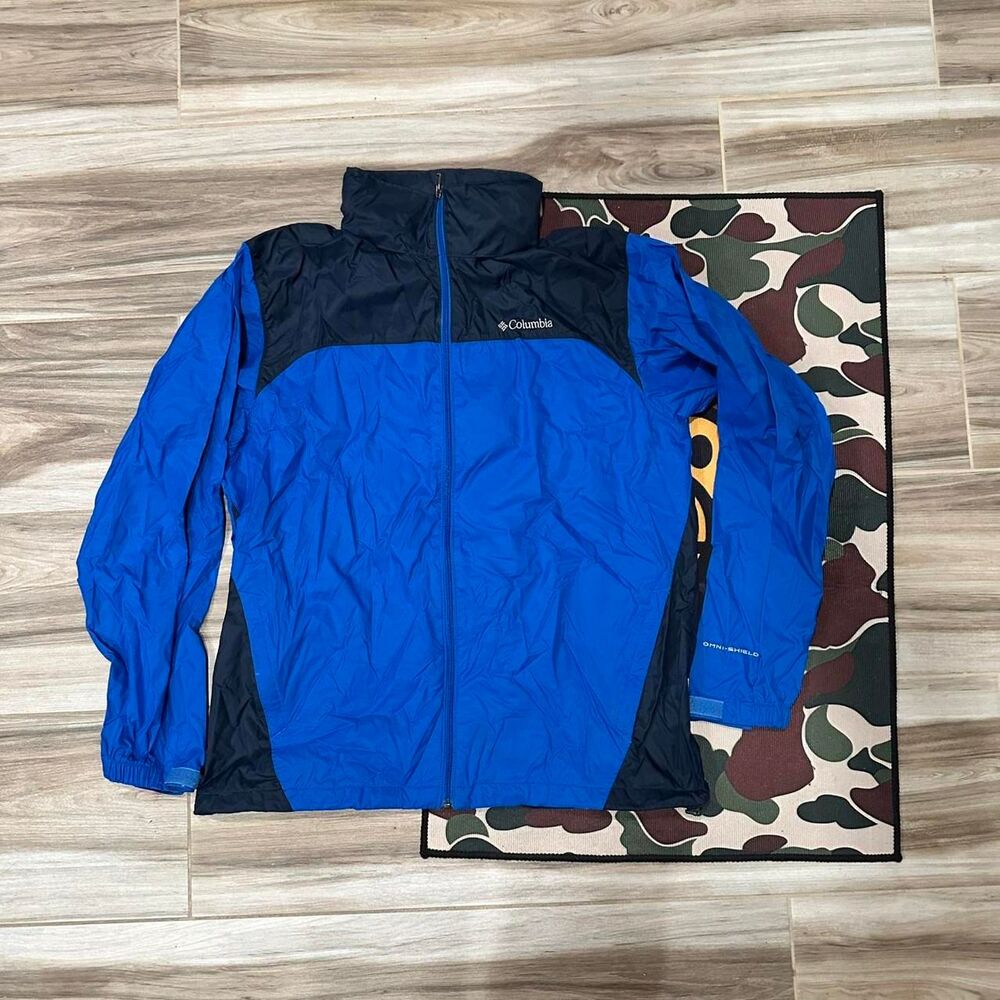 Blue Columbia sportswear Omni shield Outdoor shell rain jacket